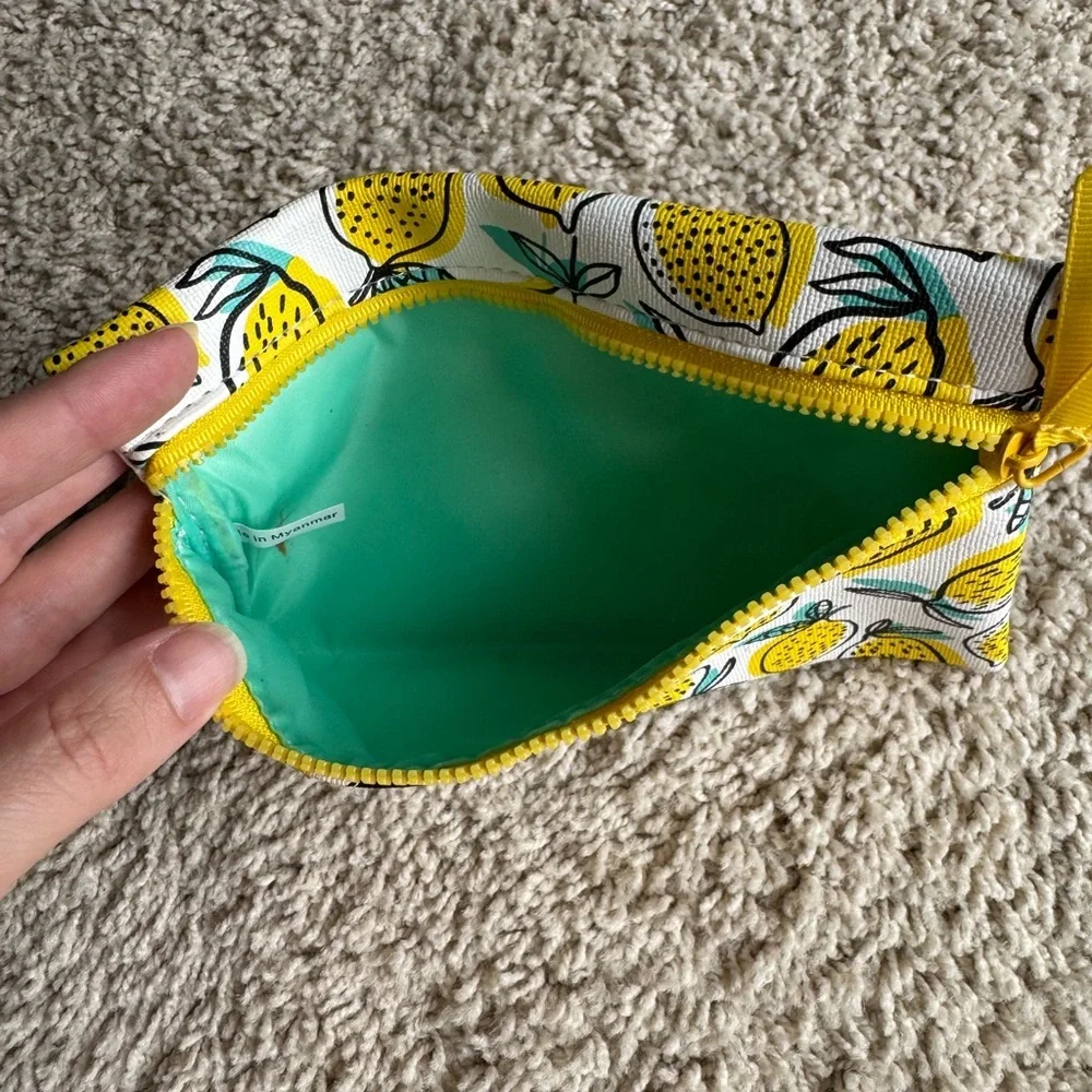 ipsy charming pouch